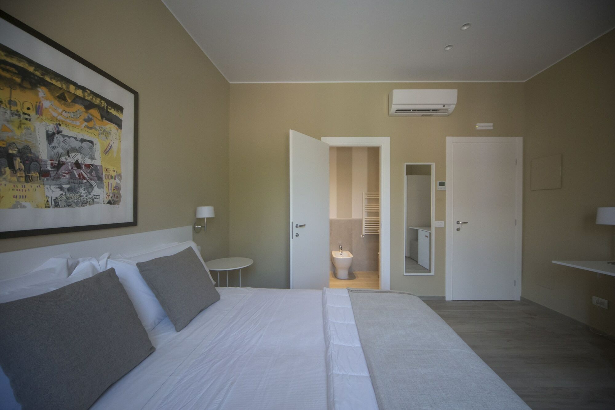 Blu Hotel ラヴァーニャ エクステリア 写真